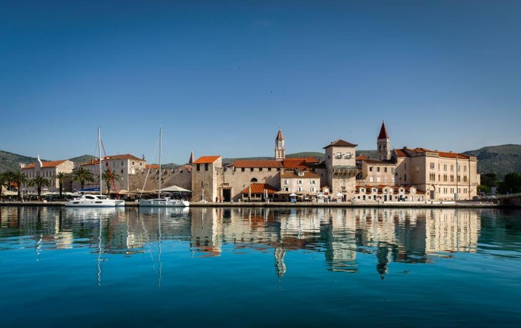 Villa Lovor Trogir Bagian luar foto